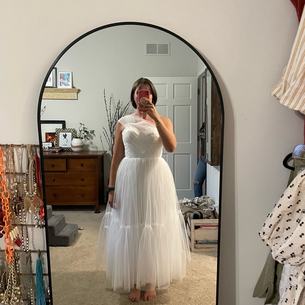 Fun White Tulle One-Shoulder Wedding Dress